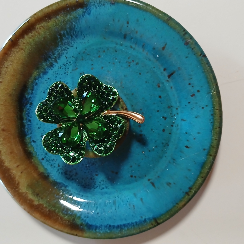 🍀Saint Patricks Day Shamrock Brooch🍀 - Picture 7 of 13
